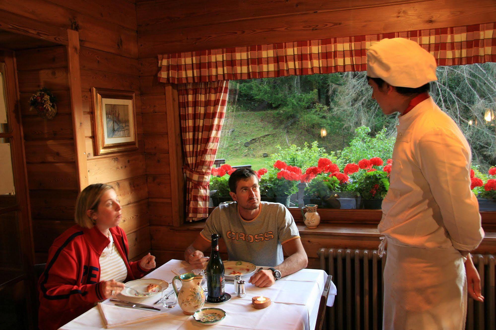 Albergo Villa Anna Maria Champoluc Eksteriør bilde