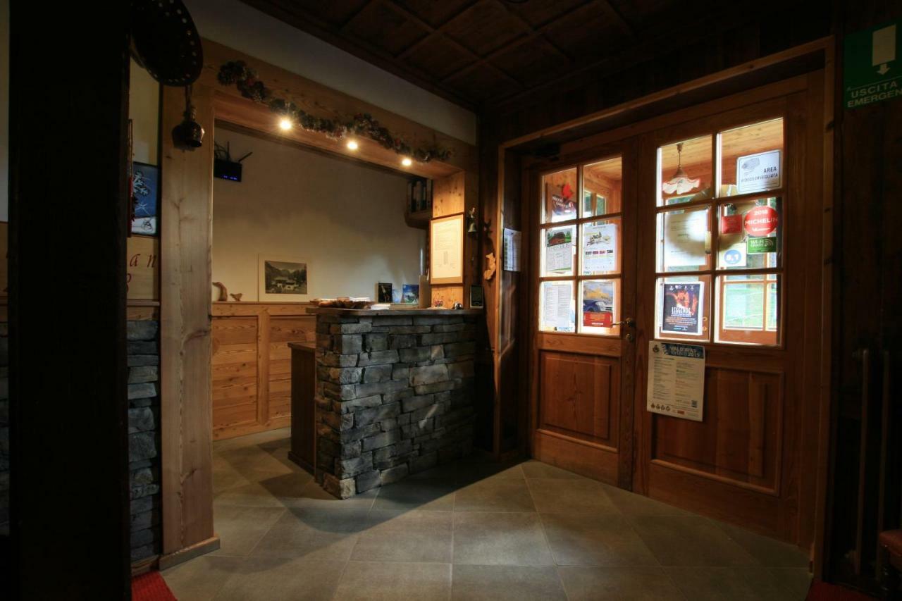 Albergo Villa Anna Maria Champoluc Eksteriør bilde