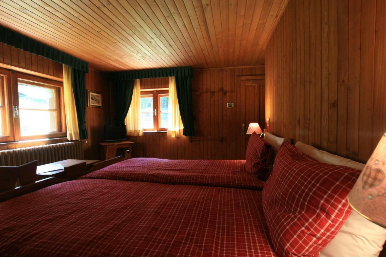 Albergo Villa Anna Maria Champoluc Eksteriør bilde